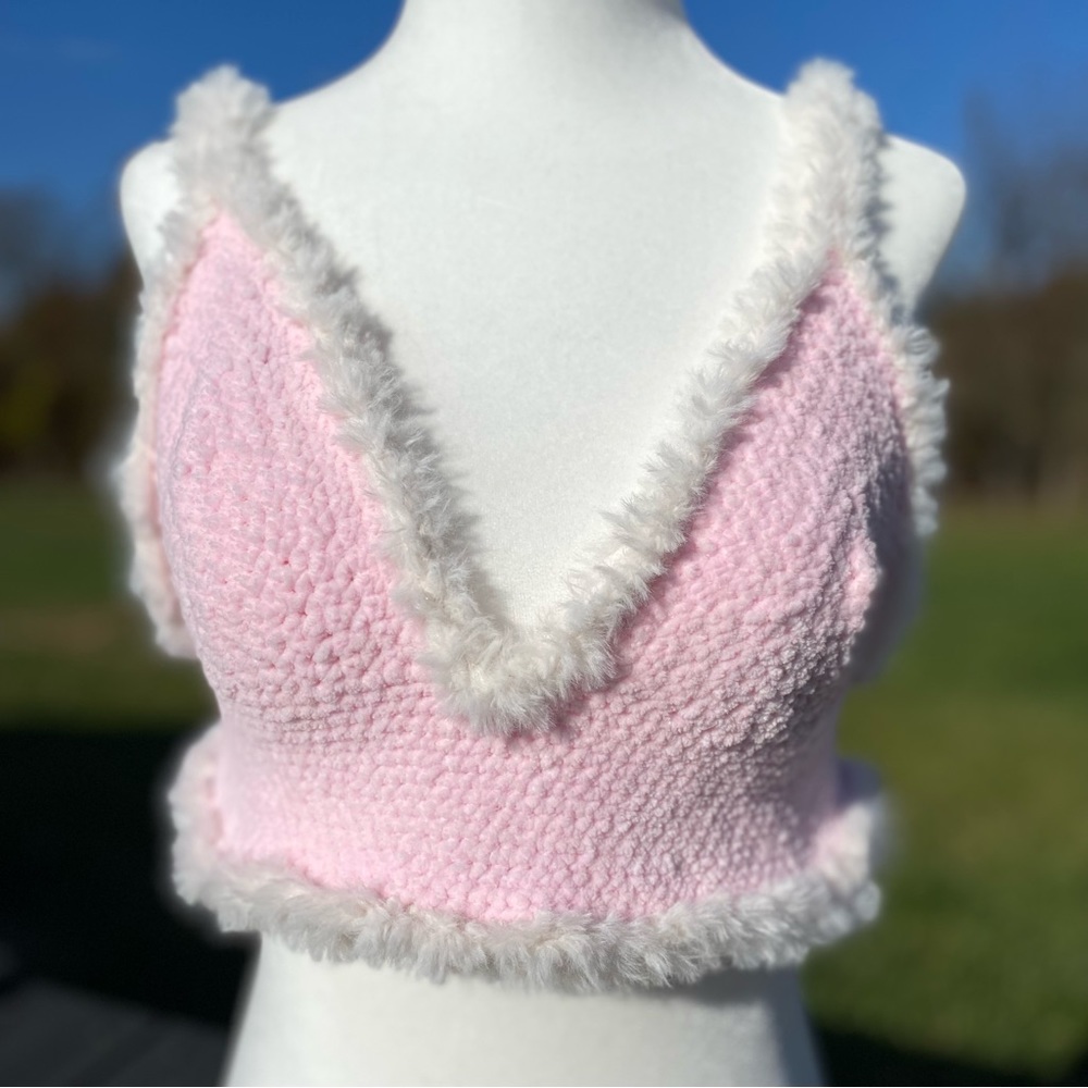 ✨💕☃️💫Christmas Handmade Crochet Light Pink Velvet Crop Top